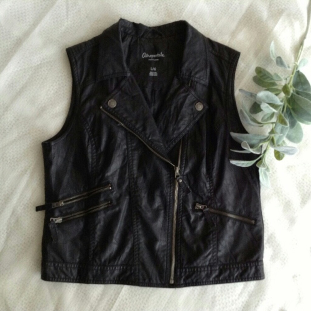 Aeropostale Vest